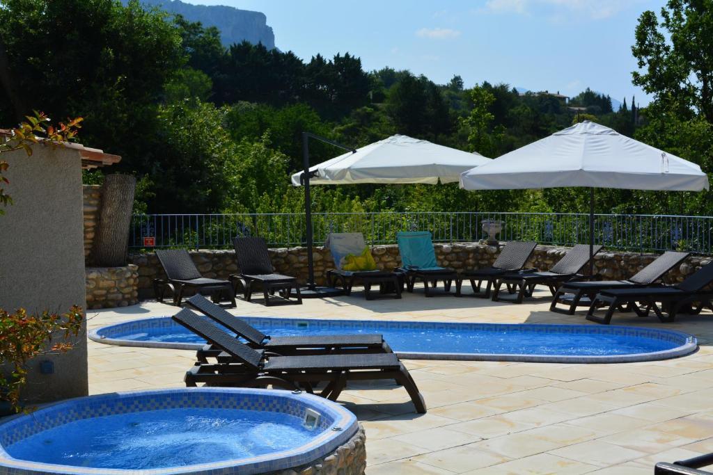 Hotel Le Colombier Moustiers-Sainte-Marie Exterior photo